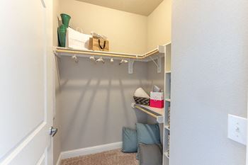 Caliber at hyland village closet